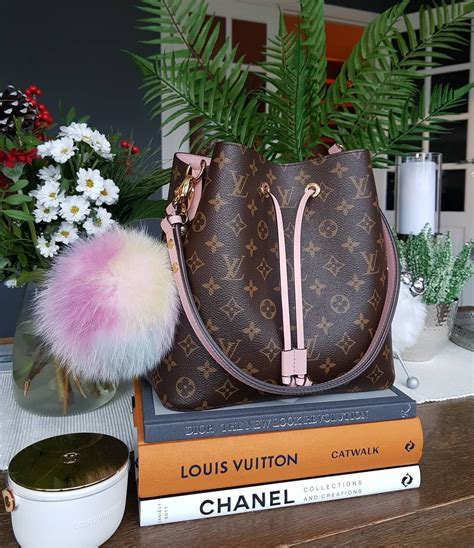 louis vuitton buy sell chat|lv online chat.